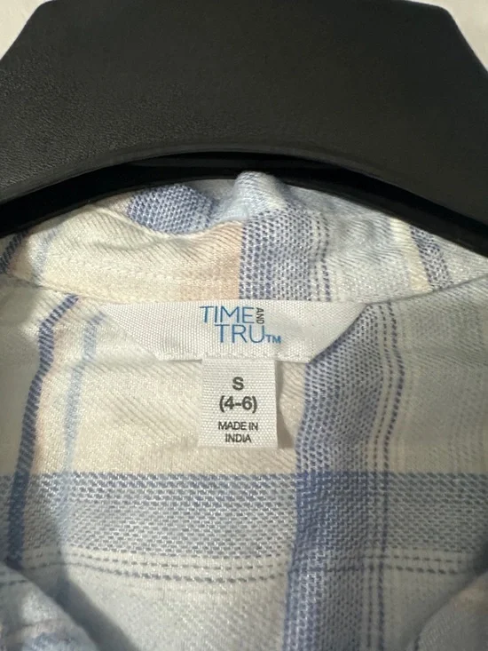 Just A Small Town Girl Upcycled crop flannel tee - Picture 5 of 8